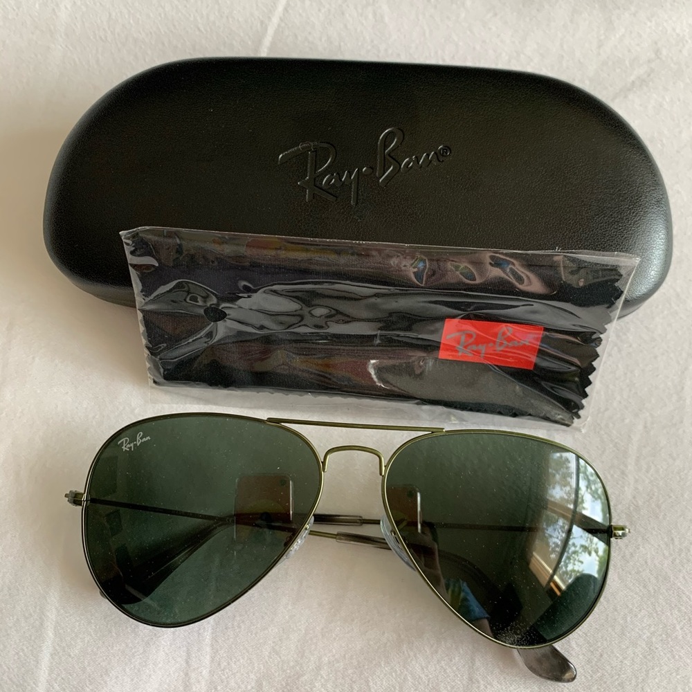 NWOT 😎 Women’s Ray-Ban Classic Aviator Sunglasses